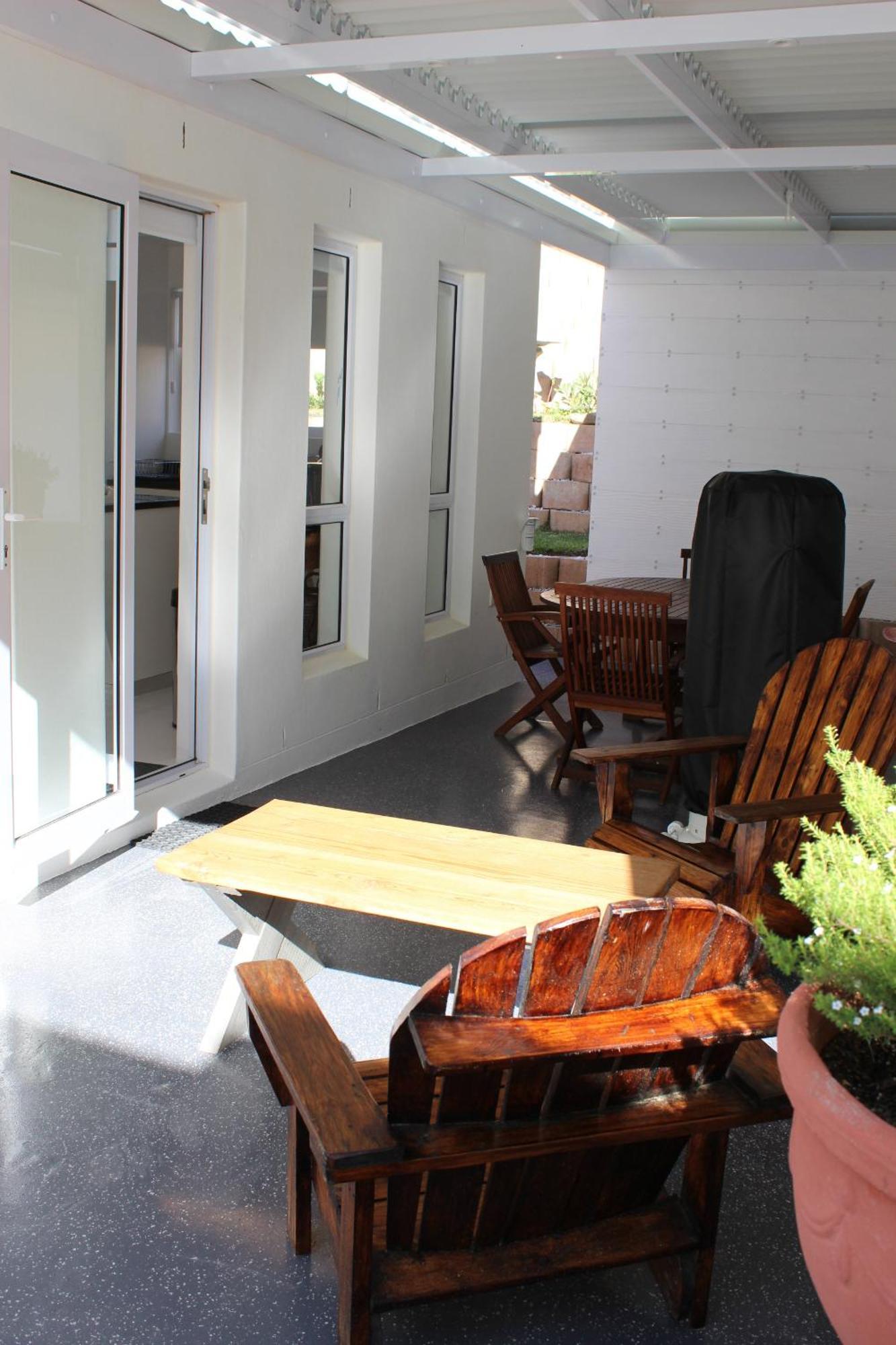 Nivenia Beach House Bettys Bay Exterior photo
